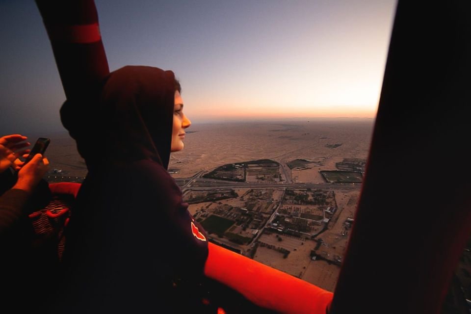 Hot Air Balloon Ride Dubai 2026